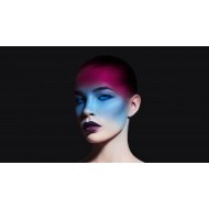 Yüzüne Gölge Vurmuş Makyajlı Kadın Tablosu